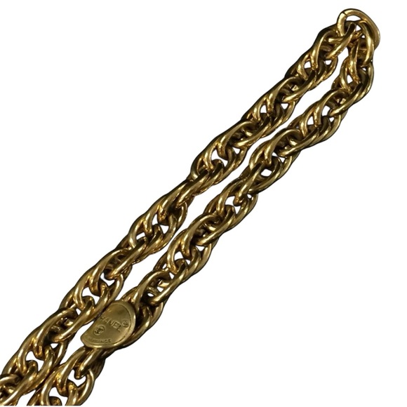 Chanel vintage gold-tone chain necklace with medallion - Picture 7 of 7